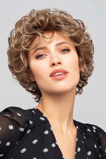 Short hair wig, Brand: Gisela Mayer, Model: Long Classic Lady